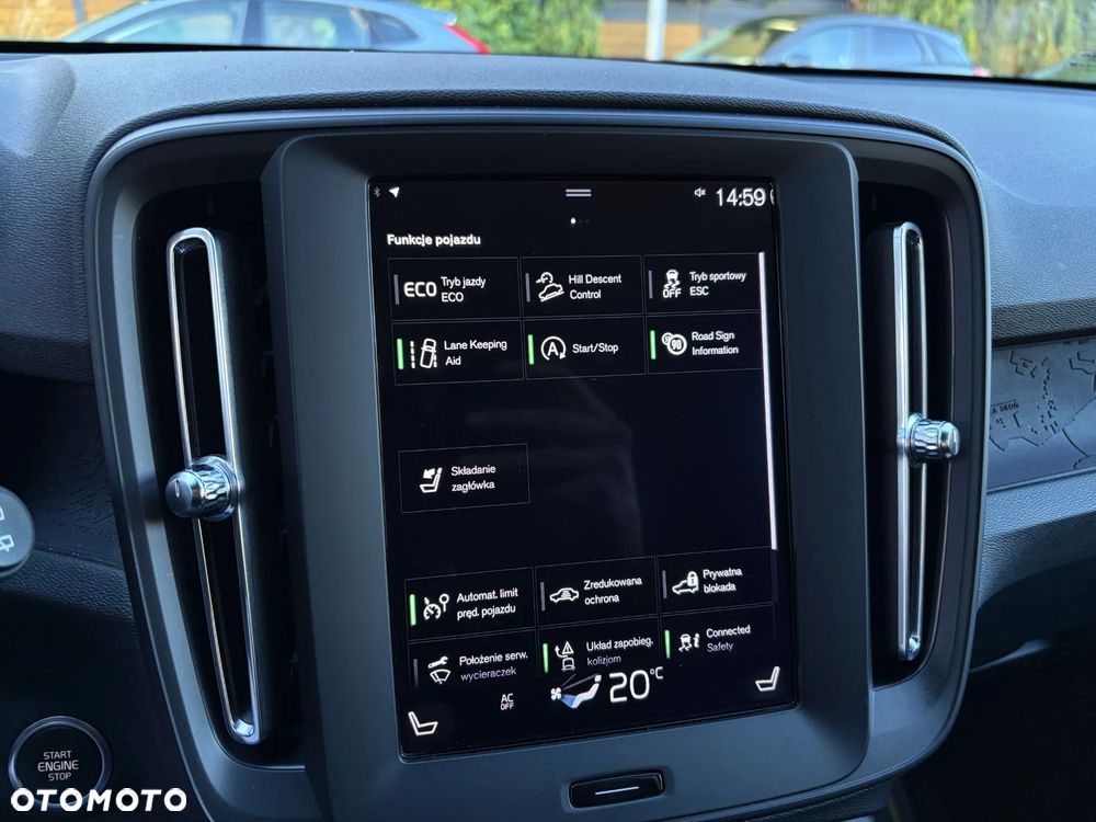 Volvo XC 40 - 26