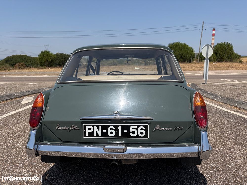 Morris 1300 - 12
