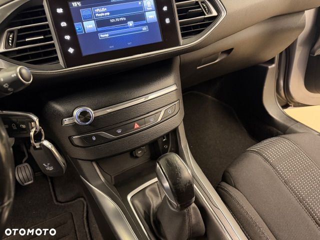 Peugeot 308 PureTech 110 Stop & Start Style - 31