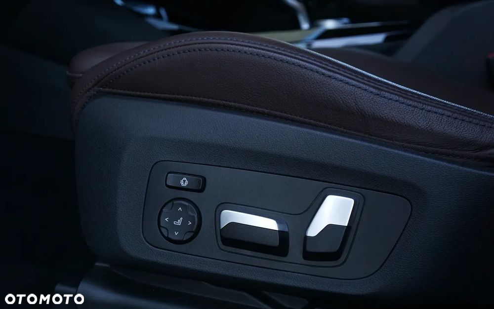 BMW X3 xDrive20i mHEV - 16