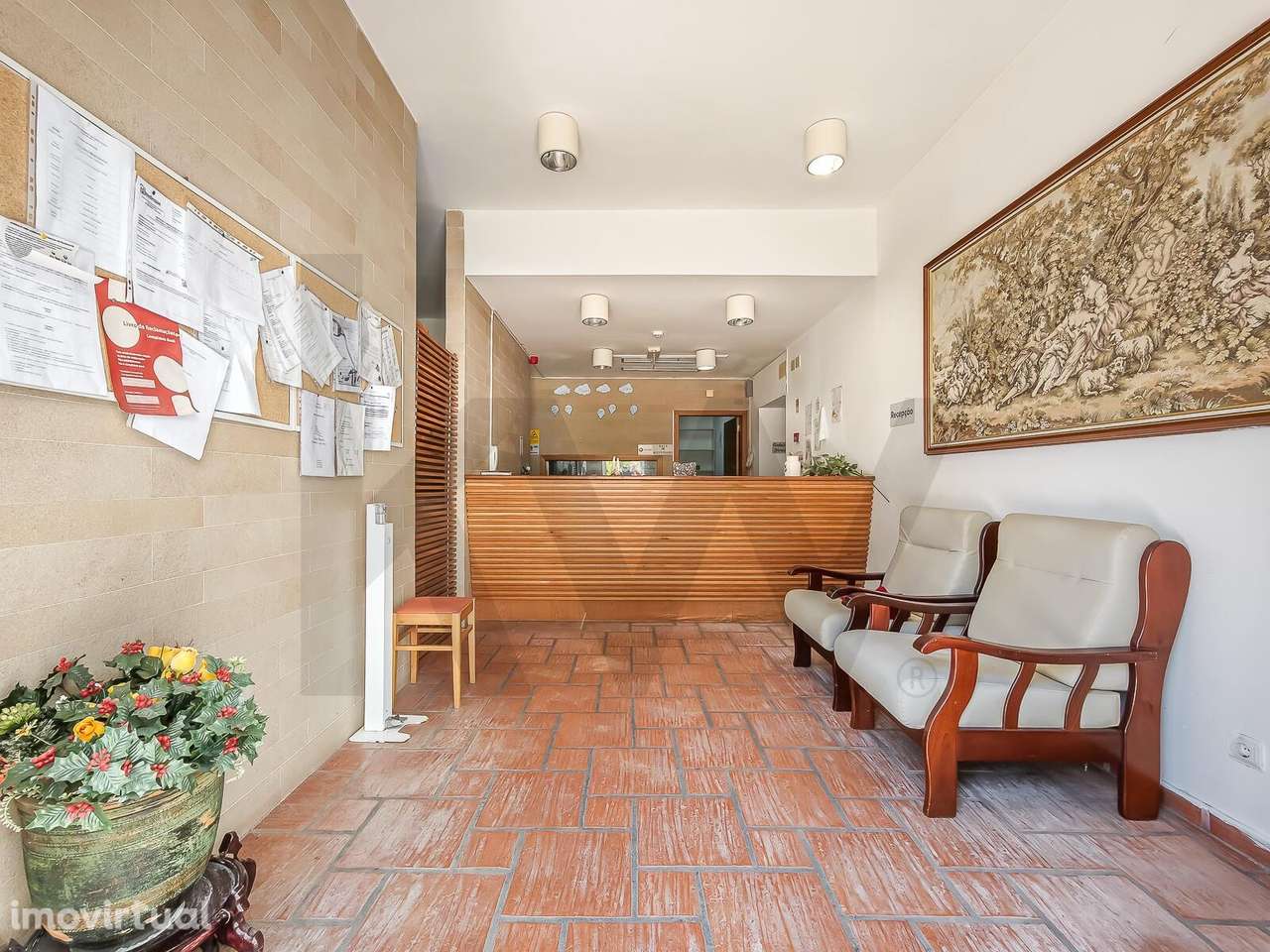 Oportunidade Única de Investimento: Edifício Versátil em Alter do Chão - Grande imagem: 2/29