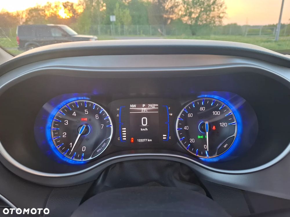Chrysler Pacifica - 23