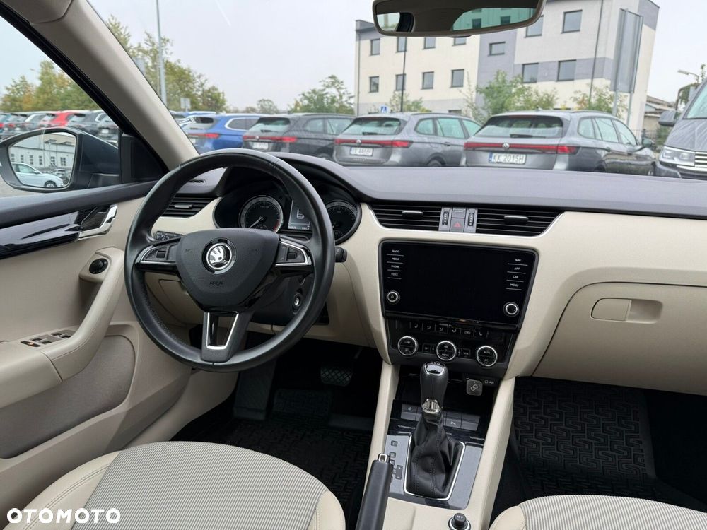 Skoda Octavia 2.0 TDI Style DSG - 23