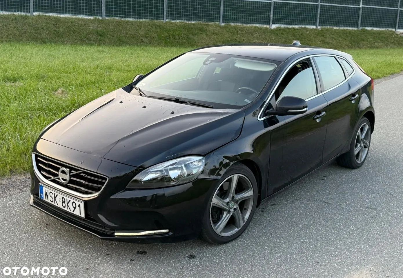 Volvo V40 D4 Drive-E Momentum - 1