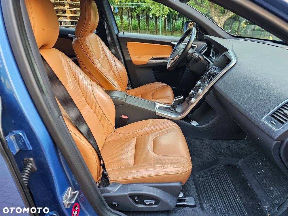 Volvo XC 60 D4 AWD Inscription - 18