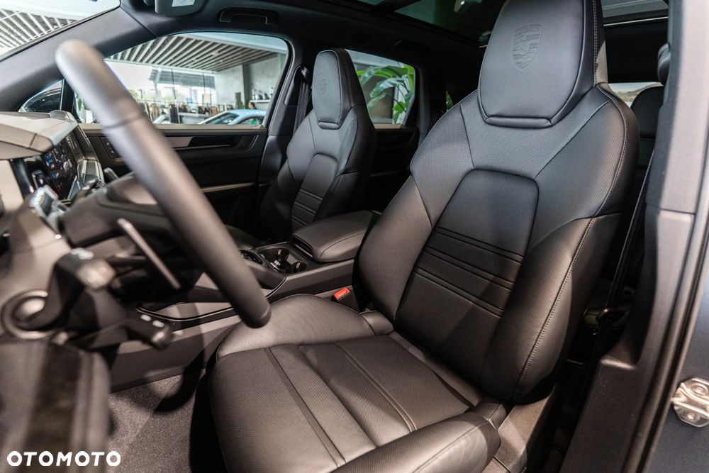 Porsche Cayenne E-Hybrid PHEV Black Edition - 9
