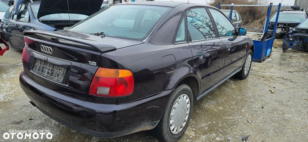 Audi A4 B5 1,6 8V 74kW 101KM 1996r lakier LY3K silnik ADP - 3