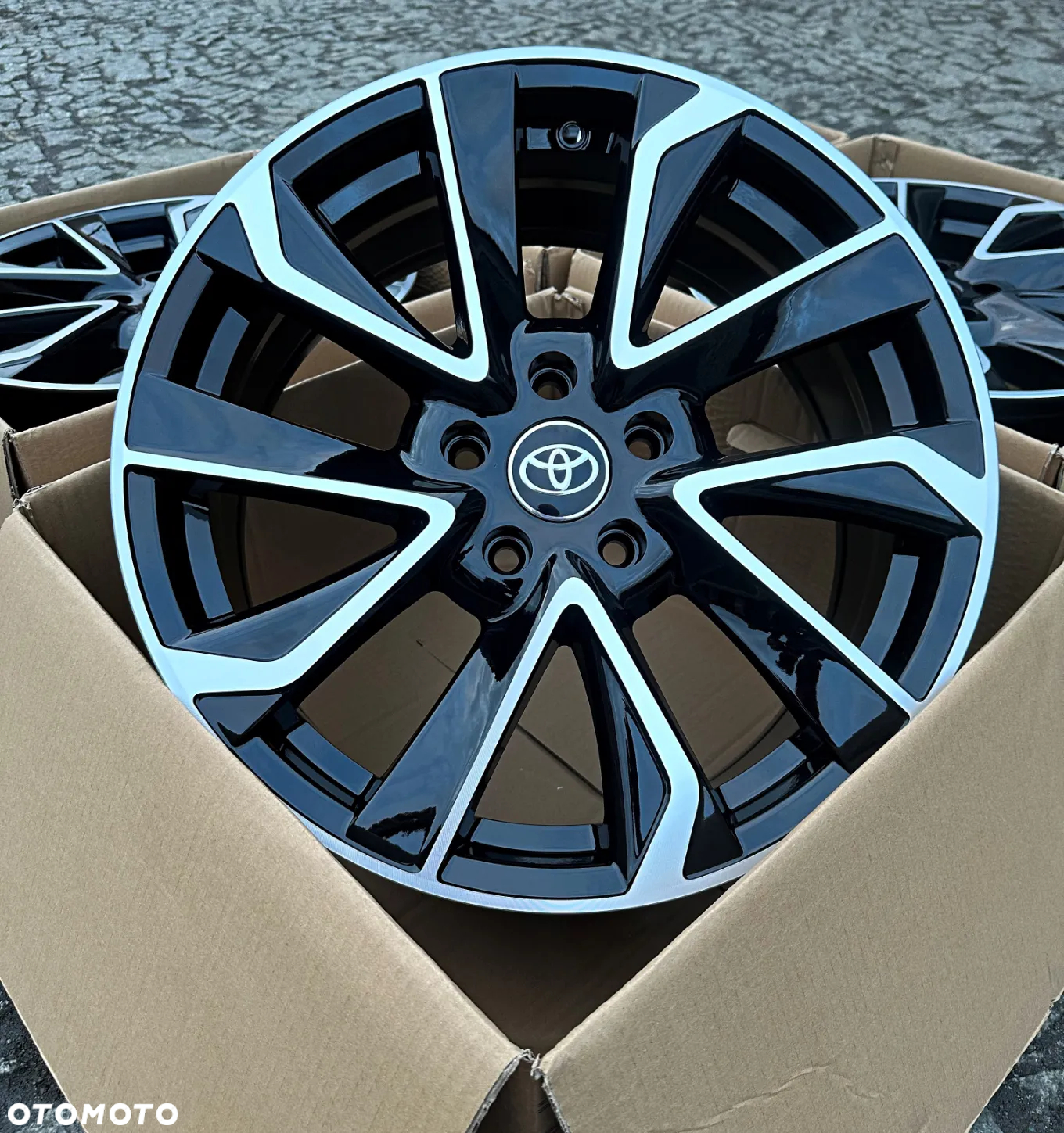 Felgi ALu 5x114,3 NOWE 18 Toyota Corolla Avensis CH-R RAV-4 Honda Accord Civic CR-V - 12