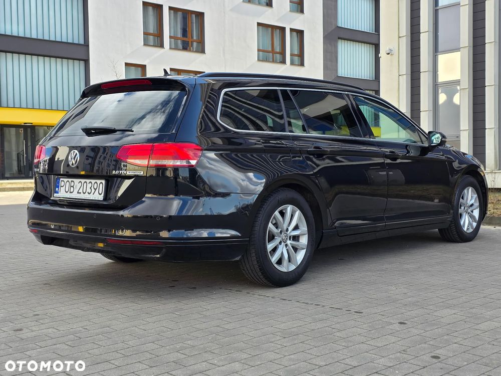 Volkswagen Passat - 8