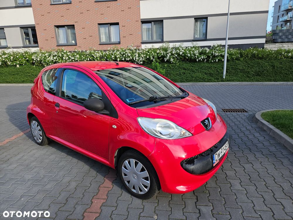 Peugeot 107 1.0 Happy - 1