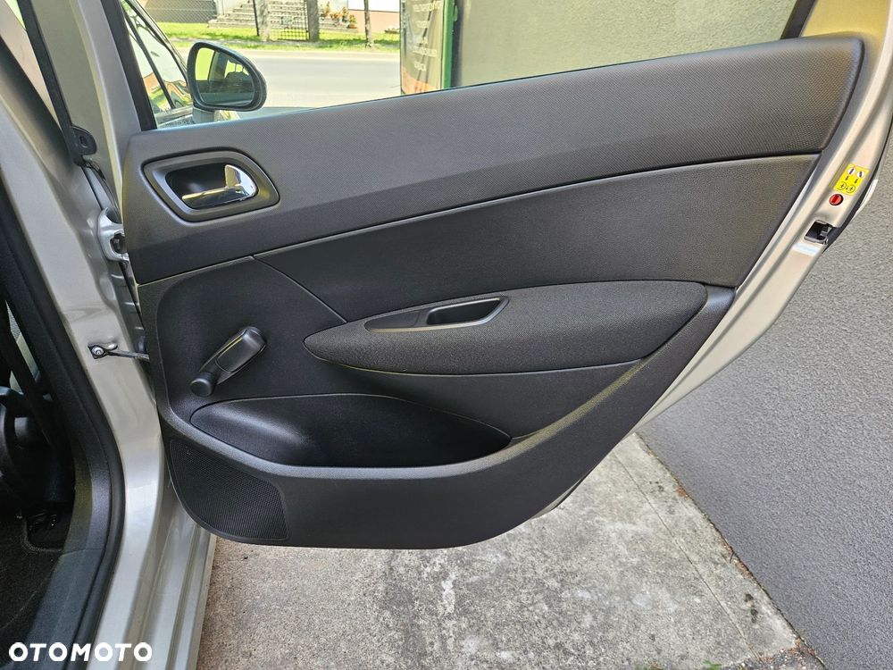 Peugeot 308 - 19