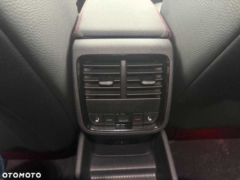 Skoda Octavia 2.0 TSI RS DSG - 7