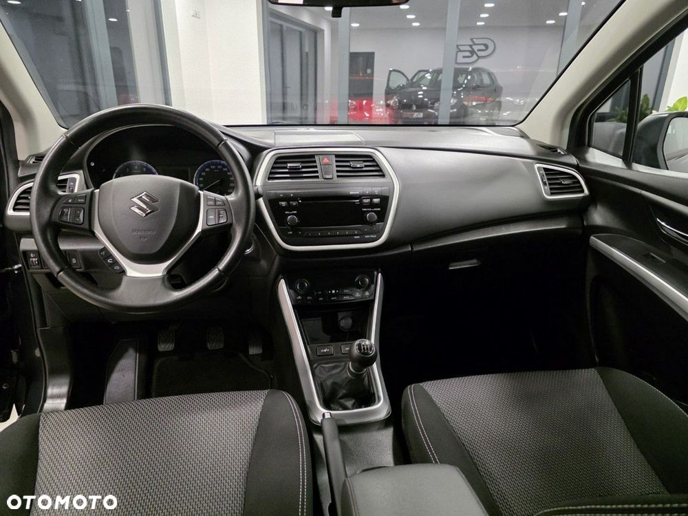 Suzuki SX4 S-Cross - 17