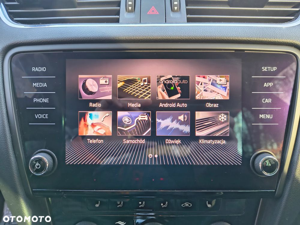 Skoda Octavia 1.5 TSI ACT Style DSG - 28