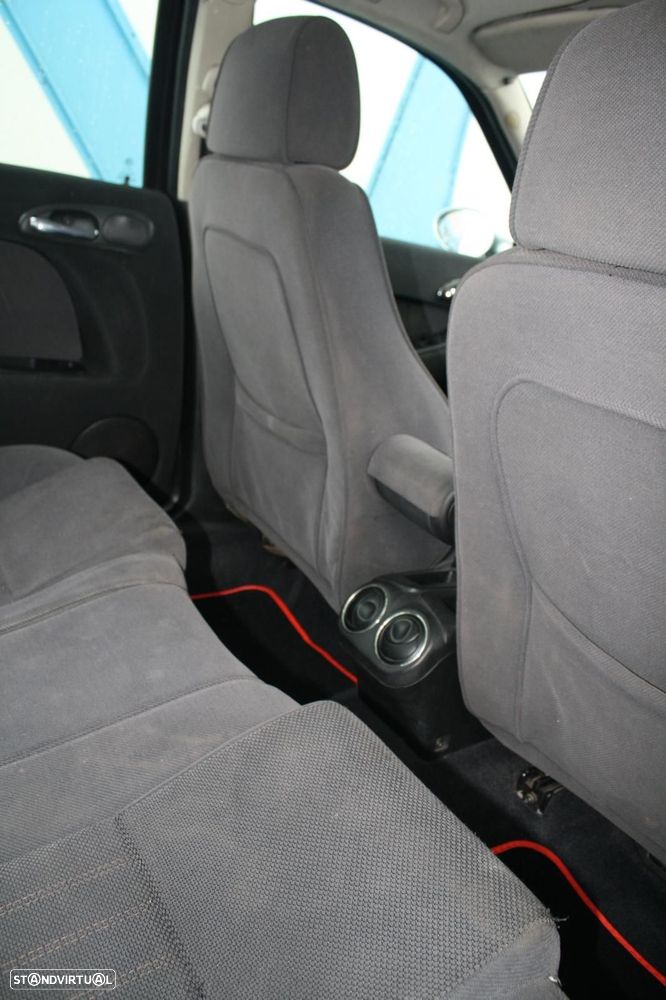 Alfa Romeo 156 1.9 JTD - 30