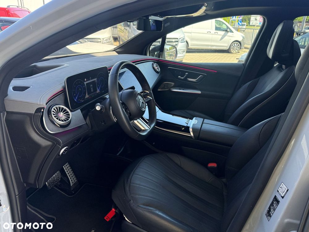 Mercedes-Benz EQE - 5