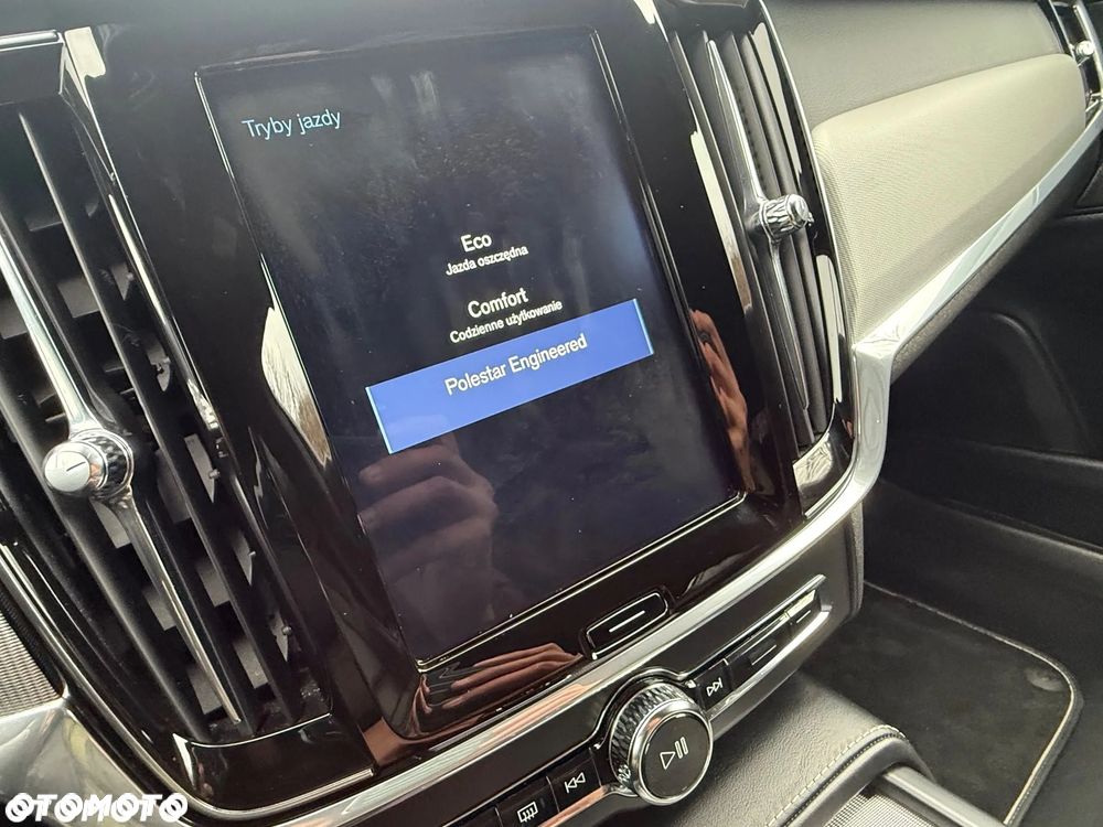 Volvo V90 T4 R-Design - 17