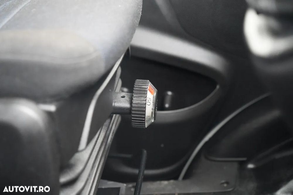 Iveco DAILY 35-140 / CONTAINER / MANUAL / TWIN / 2019 - 31