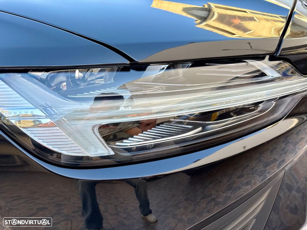 Volvo V60 2.0 D3 Momentum Plus - 44