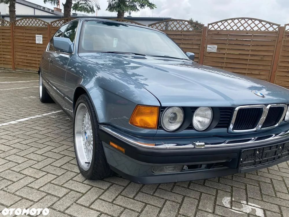 BMW Seria 7 750iL - 2