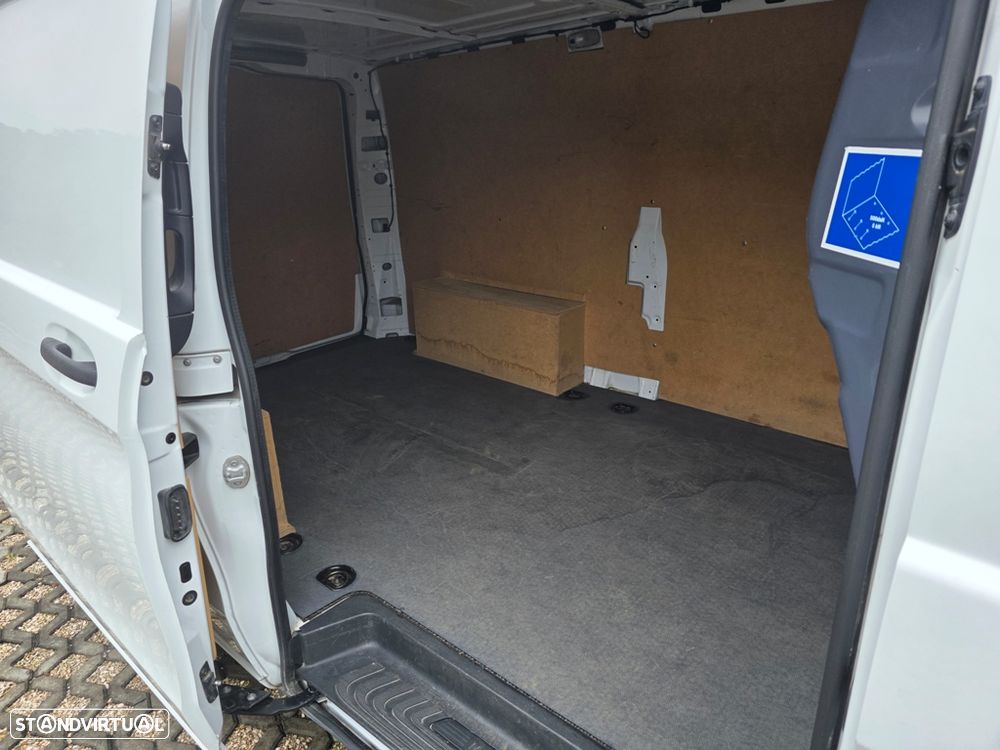 Mercedes-Benz Vito Furgão Longo 114CDI - 14