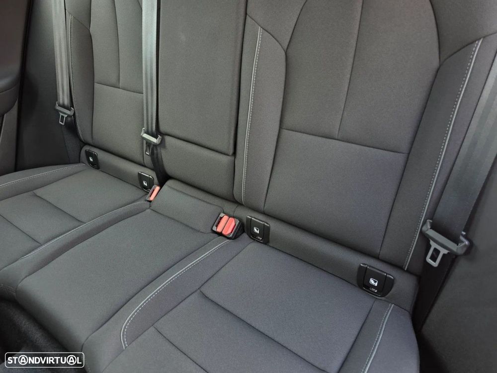 Volvo XC 40 T4 Recharge DKG Essential - 12