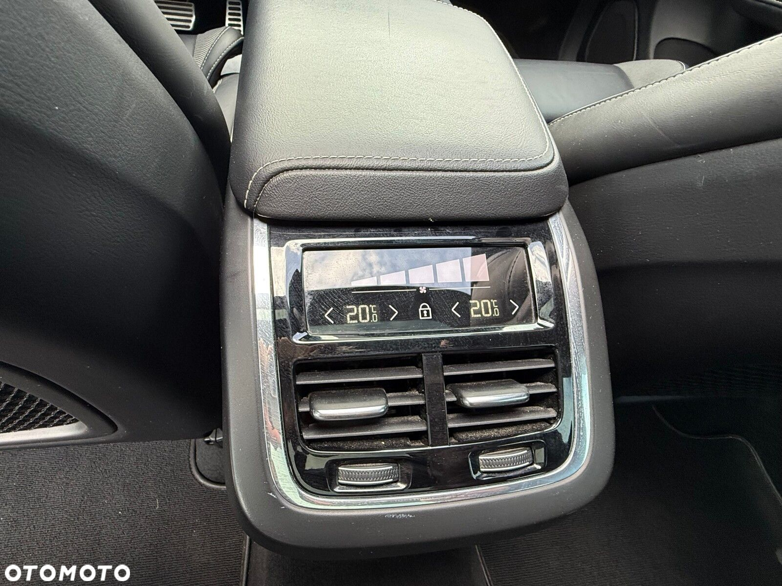 Volvo XC 60 - 18