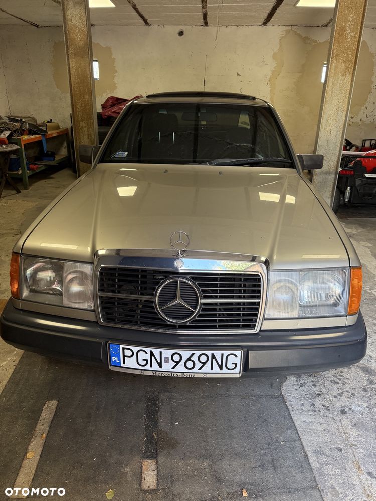 Mercedes-Benz W124 (1984-1993) - 2