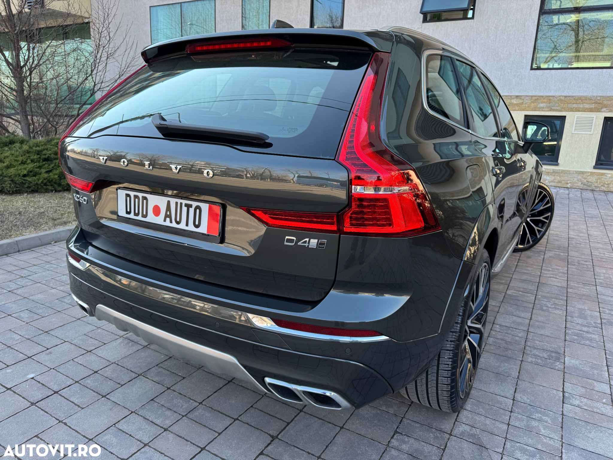 Volvo XC 60 D4 AWD Geartronic Inscription - 12