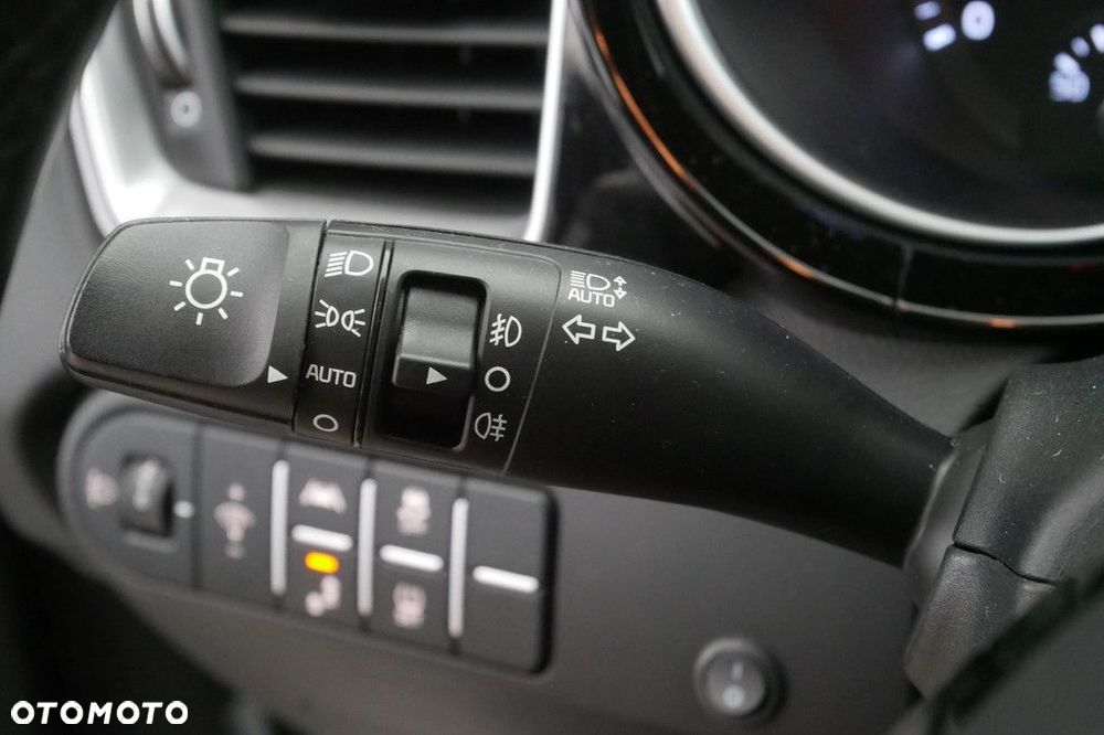Kia Ceed - 24