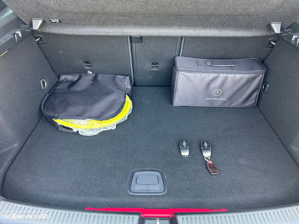 Mercedes-Benz A 250 e 8G-DCT Special Edition - 18