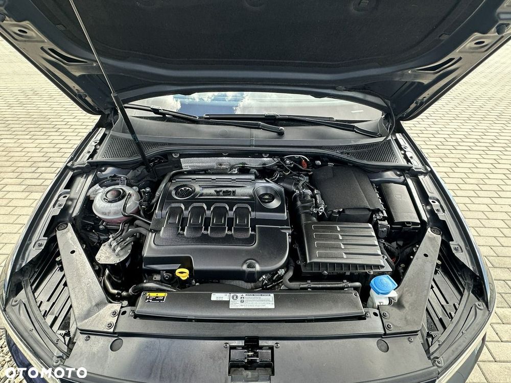 Volkswagen Passat Variant 2.0 TDI BMT Comfortline - 36
