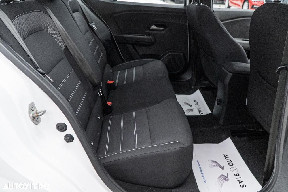 Dacia Logan TCe 90 MT6 Prestige - 9