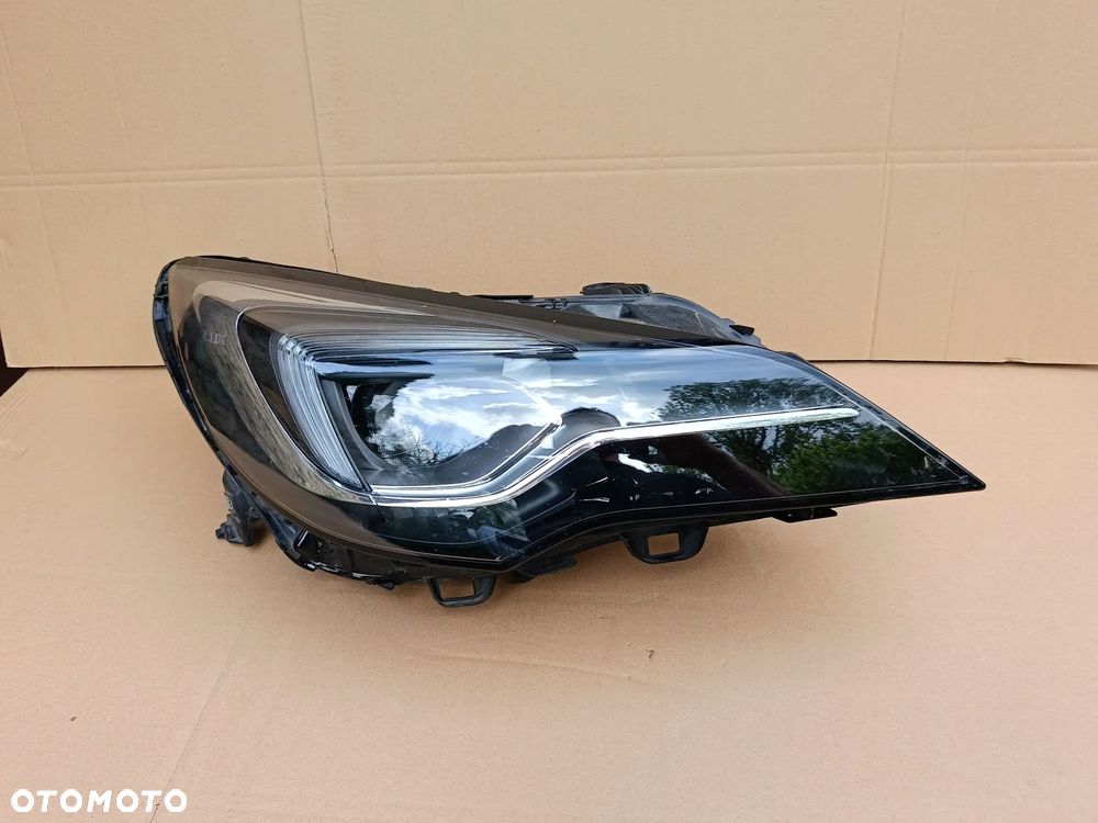 Lampa przednia prawa Opel Astra K V 5 reflektor 39228715 - 1