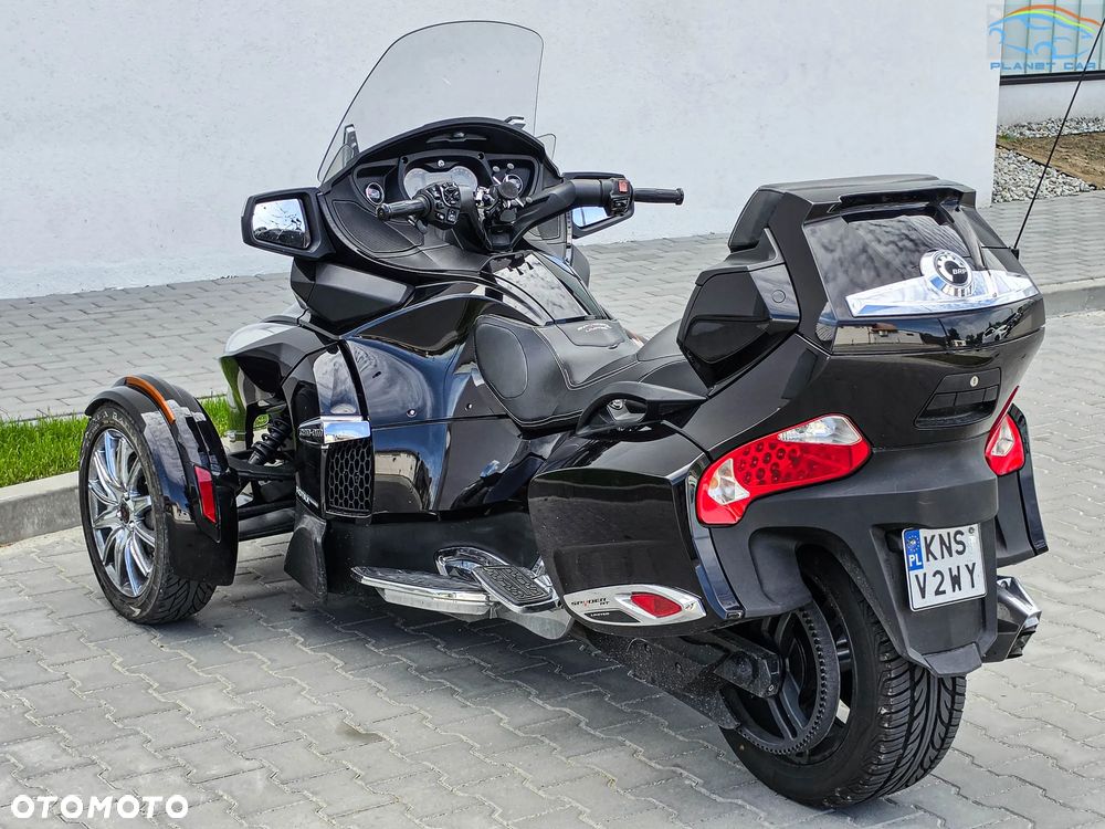 Can-Am Spyder - 17