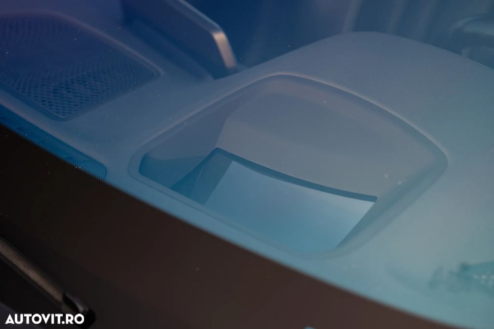 BMW Seria 7 740d xDrive MHEV - 14