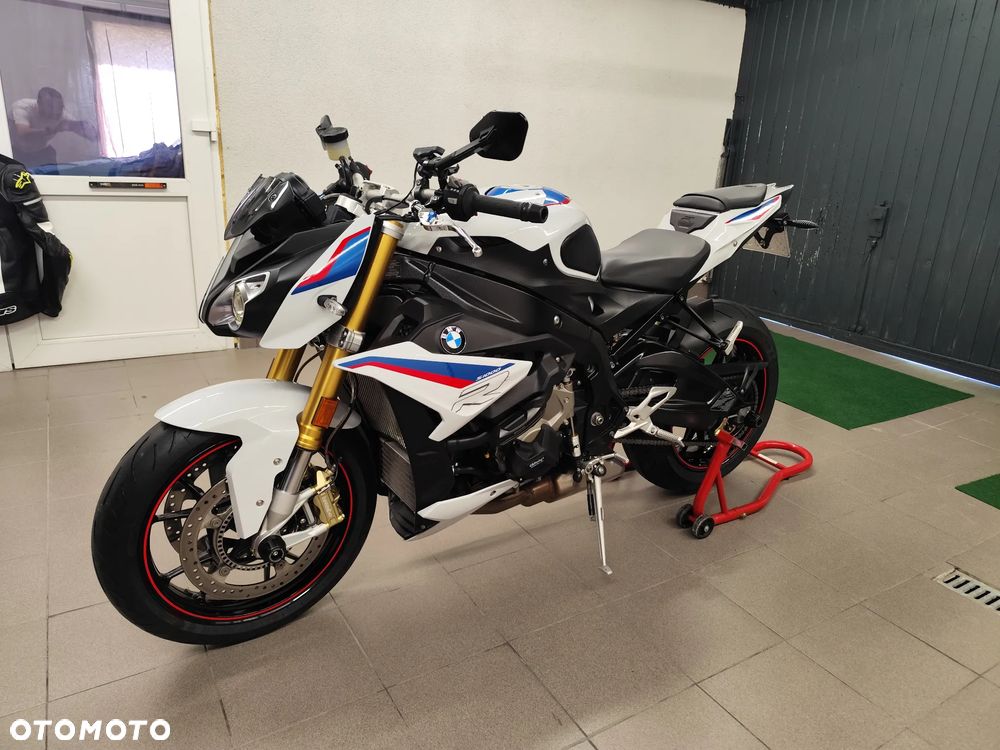 BMW S - 37