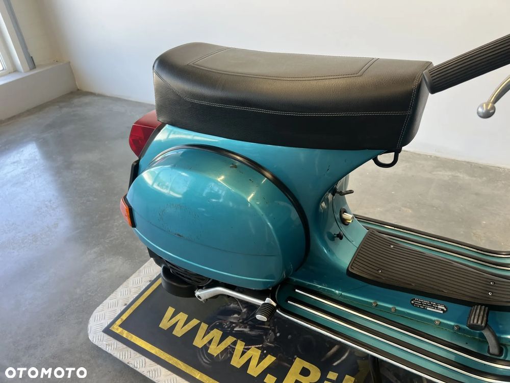 Piaggio Vespa - 25
