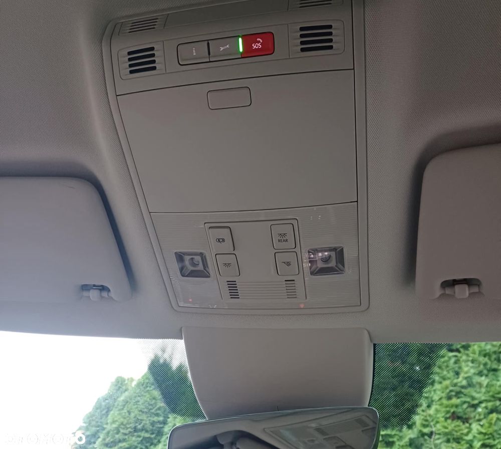 Skoda Superb 2.0 TDI L&K DSG - 26