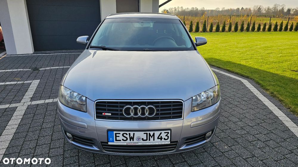 Audi A3 3-drzwiowe 1.6 Attraction - 2