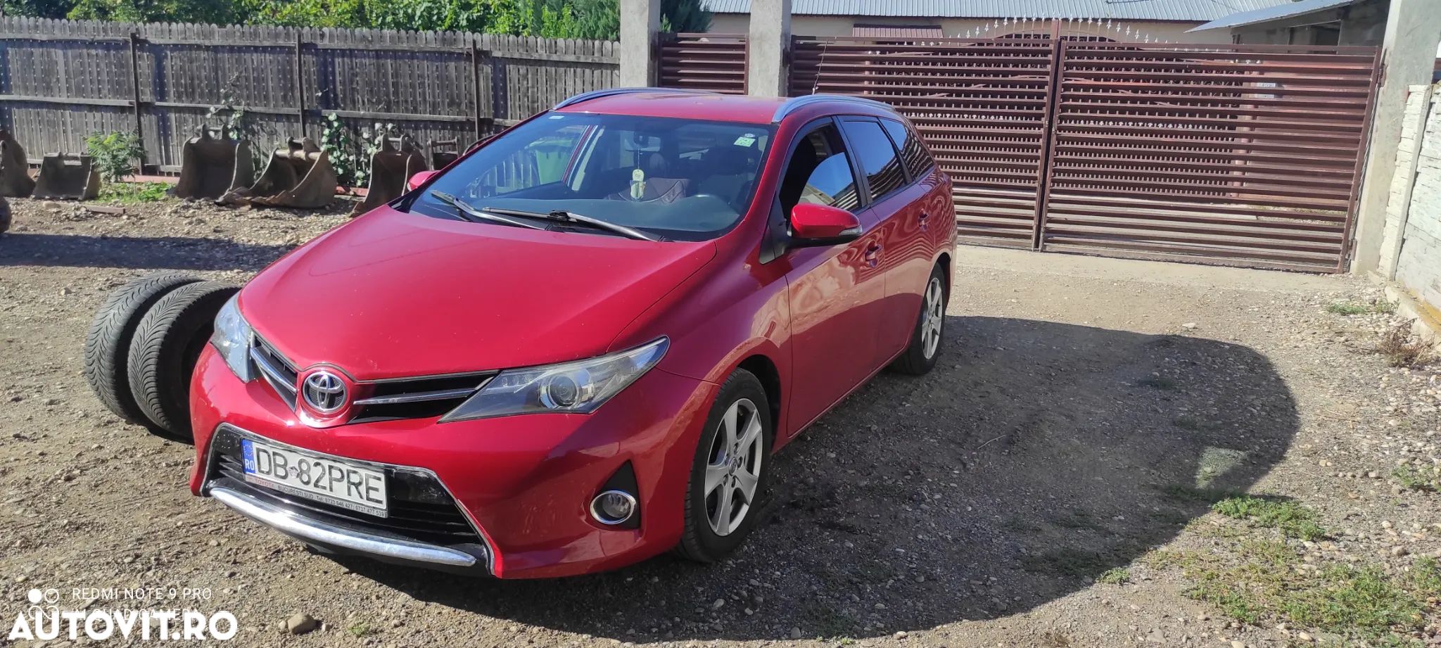 Toyota Auris 2.0 D-4D Touring Sports Edition - 1