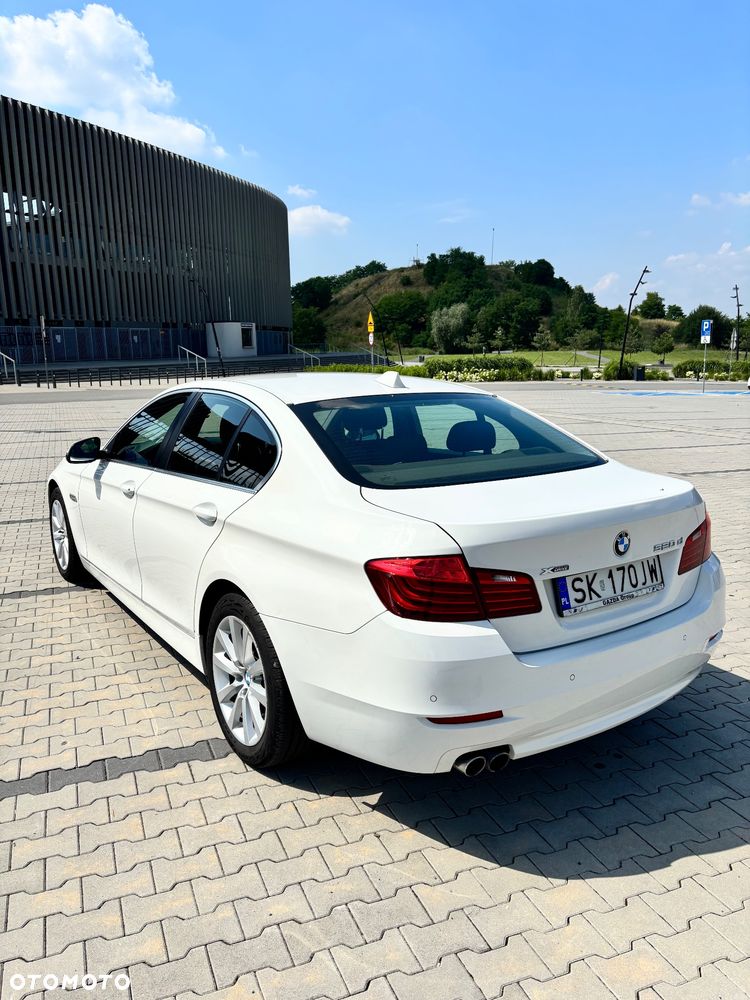 BMW Seria 5 520d xDrive - 5