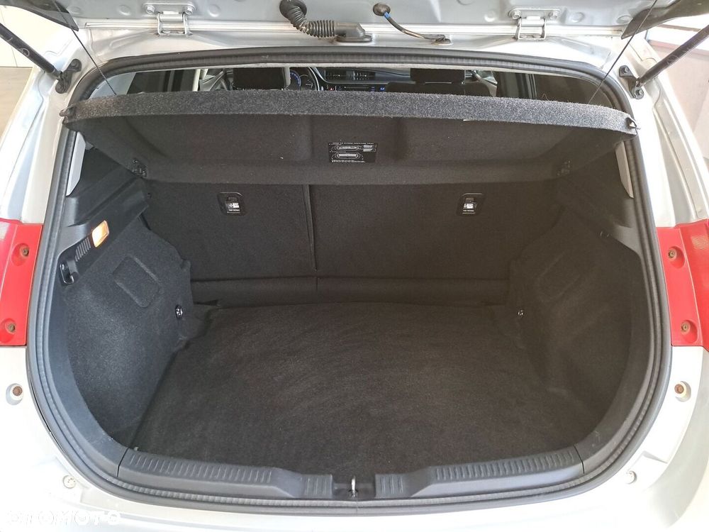Toyota Auris 2014