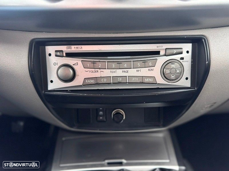 Mitsubishi L200 2.5 DI-D CD Invite AC 4WD - 28