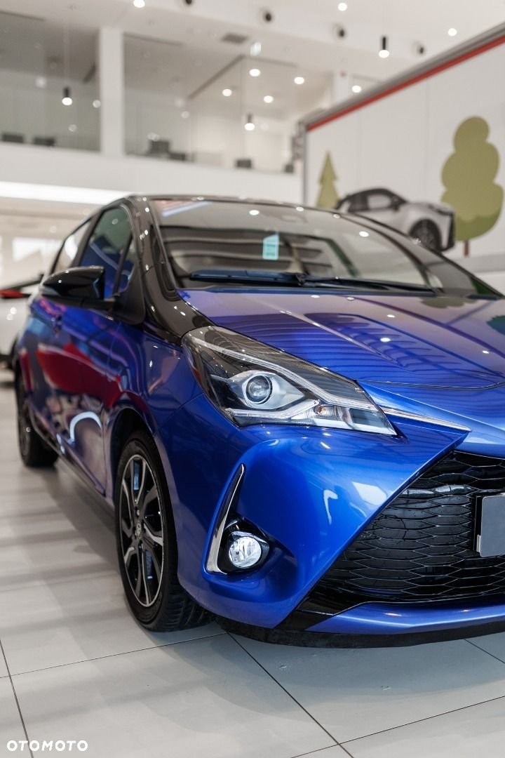 Toyota Yaris - 12