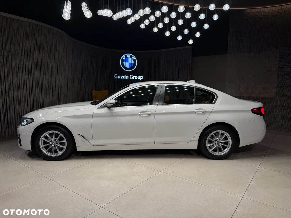 BMW Seria 5 520d xDrive - 2