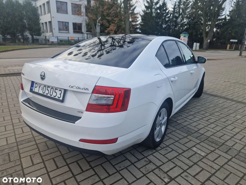 Skoda Octavia 2.0 TDI Sport Edition - 4