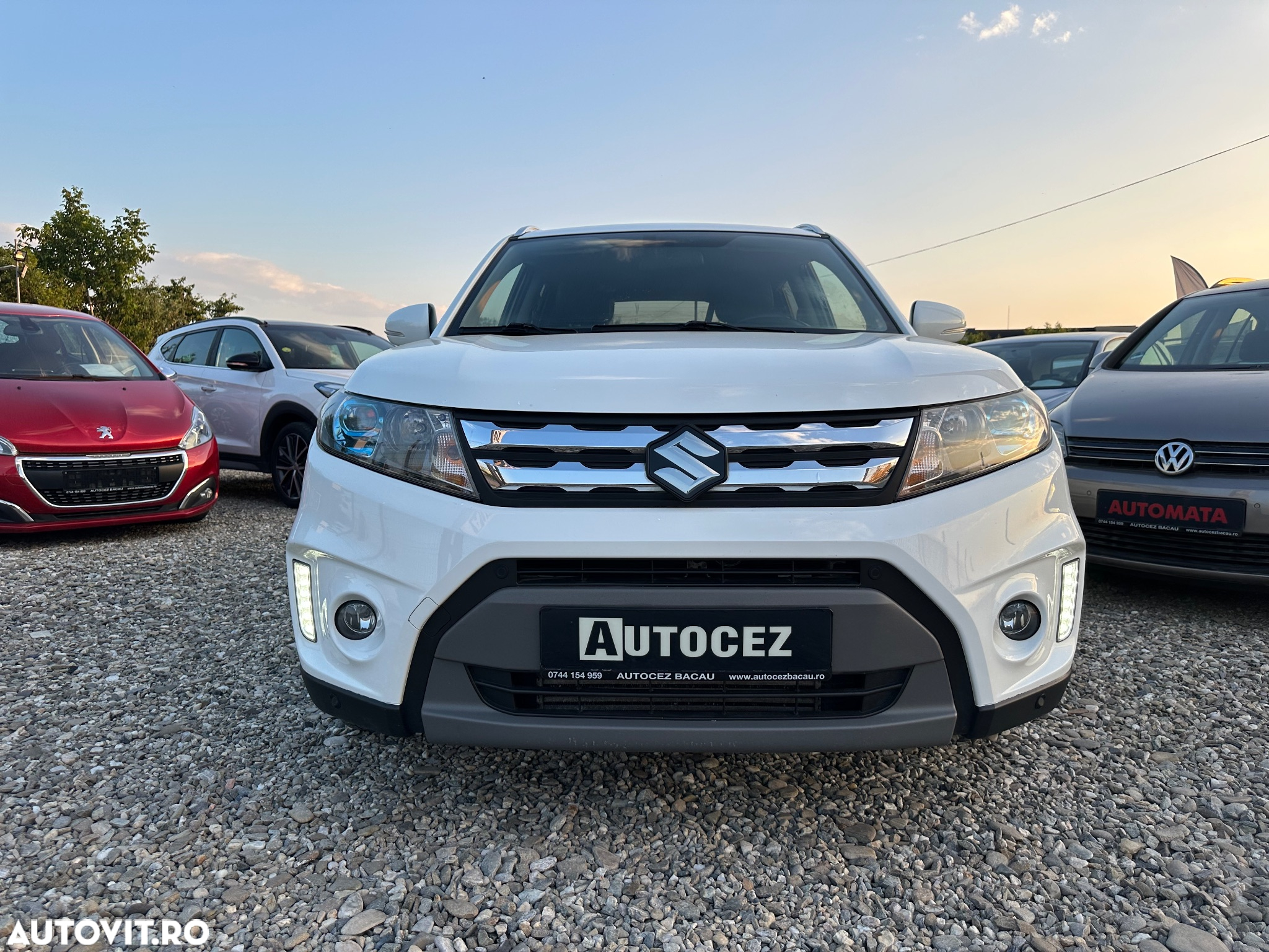 Suzuki Vitara 1.6 DDIS 4X4 Luxus - 2