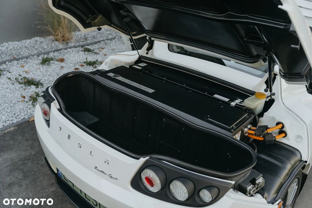 Tesla Roadster - 29