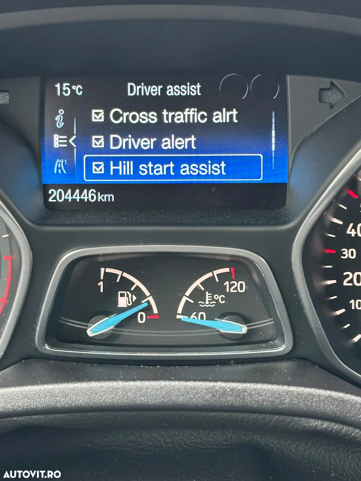 Ford Focus 1.5 EcoBlue Start-Stopp-System TITANIUM X - 24